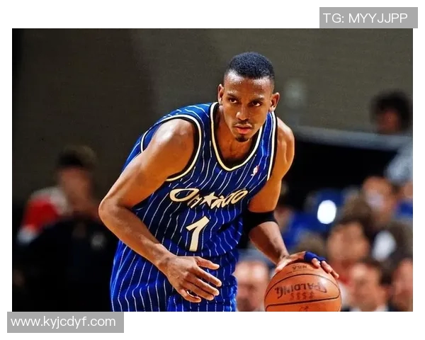 格兰特希尔盛赞斯波近20年友谊认为他是美国男篮最佳主帅人选 格兰特希尔盛赞斯波近20年友谊认为他是美国男篮最佳主帅人选