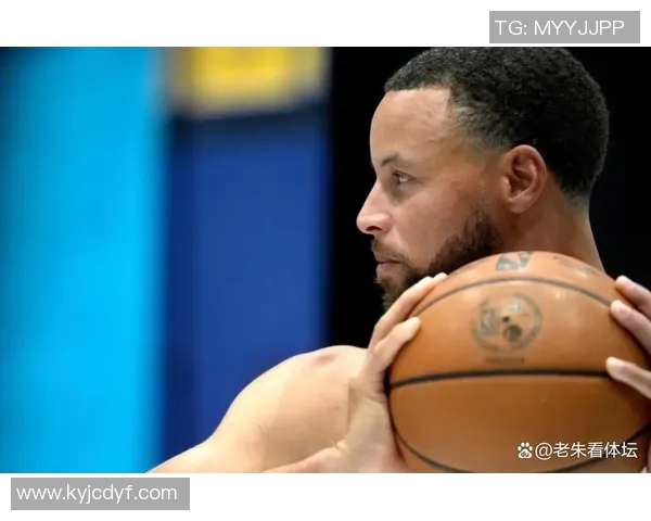 库里两场比赛狂砍69分罚球仅两次展现惊人进攻效率 库里两场比赛狂砍69分罚球仅两次展现惊人进攻效率