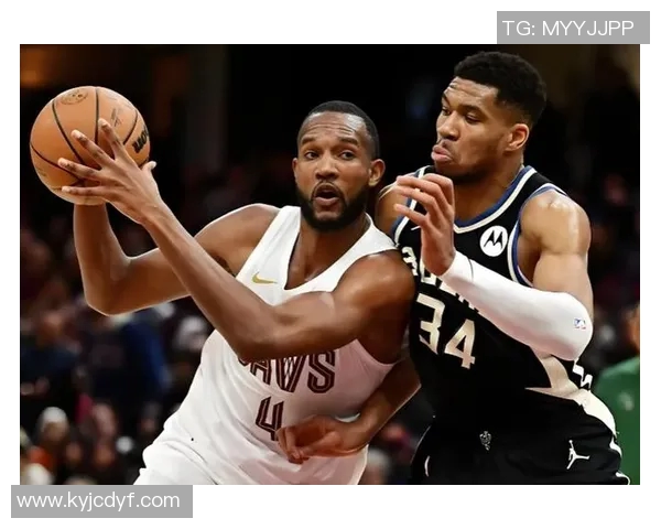 莫布里训练师认为骑士若调整战术重心将能更进一步 莫布里训练师认为骑士若调整战术重心将能更进一步