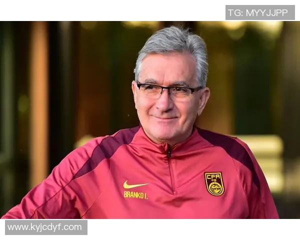 伊万谈教练压力：舆论与球迷是职业挑战，无法承受者不适合执教