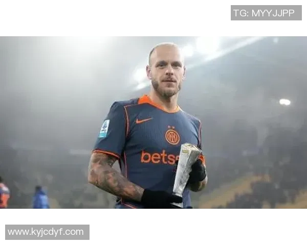 前国米体能教练解析边翼卫体力消耗小因换下迪马尔科的战术合理性